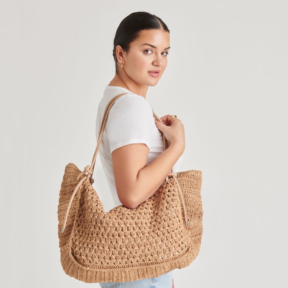 NWT Dolce Vita Ravello Tote Natural Raffia Tote Bag - Picture 4 of 14